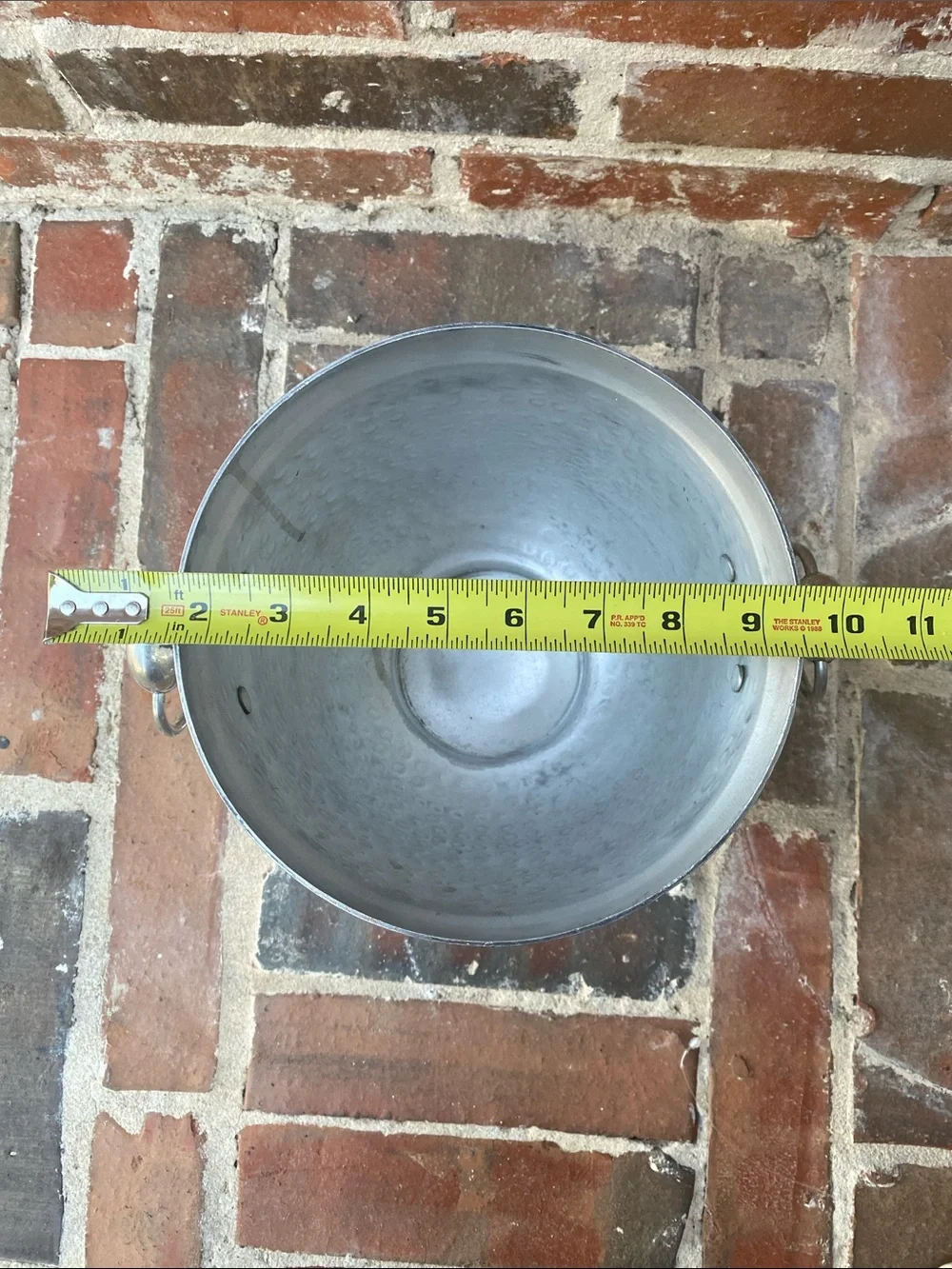Hammered Metal Wine Cooler Ice Bucket in Silver